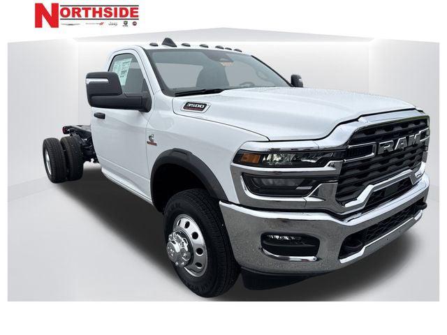 2025 RAM Ram 3500 Chassis Cab RAM 3500 TRADESMAN CHASSIS REGULAR CAB 4X4 84 CA 2025 RAM Ram 3500 Chassis Cab RAM 3500 TRADESMAN CHASSIS REGULAR CAB 4X4 84 CA