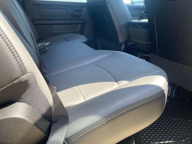 2025 Ram 2500 Tradesman Crew Cab 4x4 6'4" Box