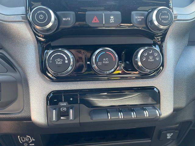 2025 Ram 2500 Tradesman Crew Cab 4x4 6'4" Box