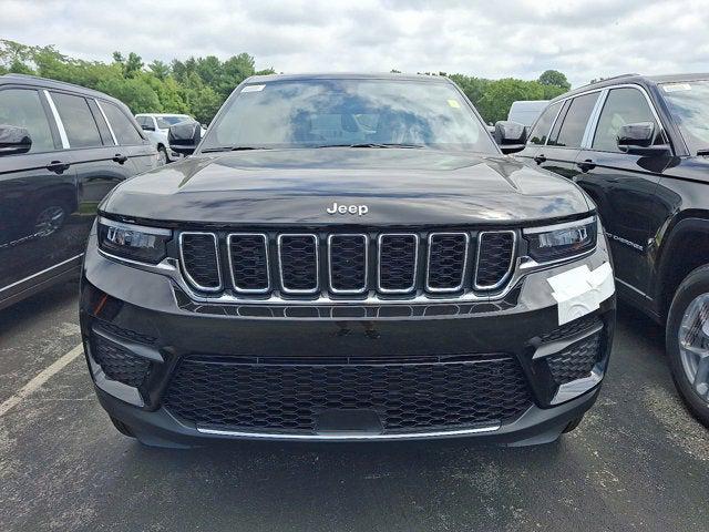 2025 Jeep Grand Cherokee GRAND CHEROKEE LAREDO X 4X4