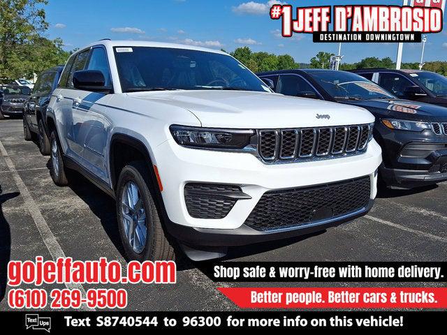 2025 Jeep Grand Cherokee GRAND CHEROKEE LAREDO X 4X4