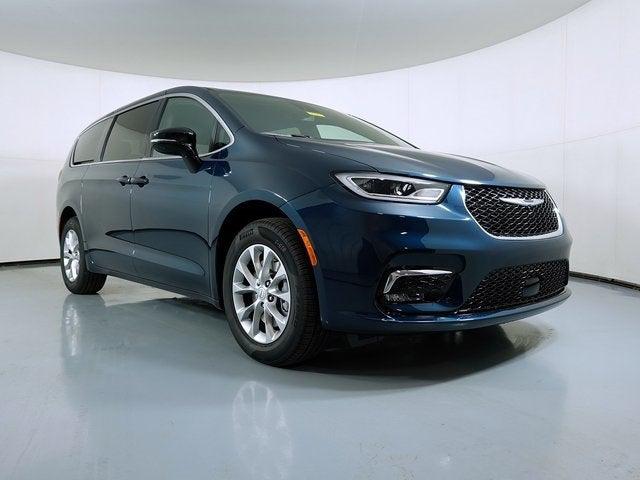 2025 Chrysler Pacifica PACIFICA SELECT AWD