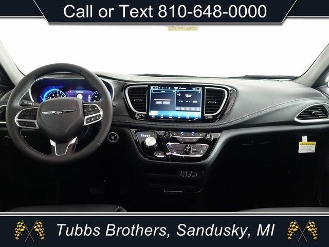 2025 Chrysler Pacifica PACIFICA SELECT AWD