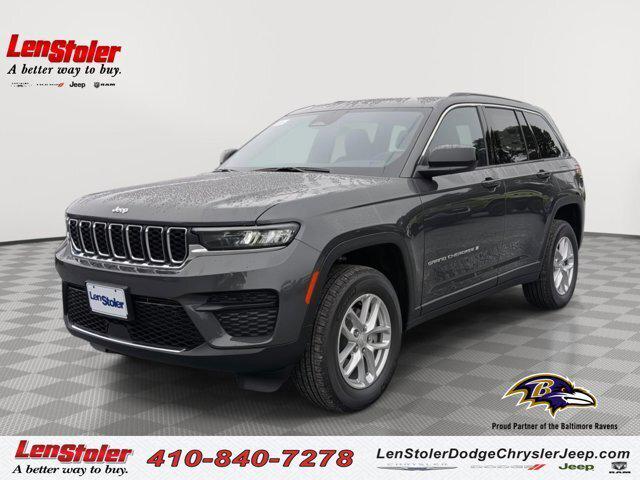 2025 Jeep Grand Cherokee GRAND CHEROKEE LAREDO X 4X4