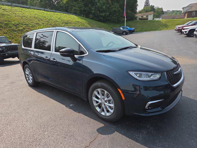 2025 Chrysler Pacifica PACIFICA SELECT AWD