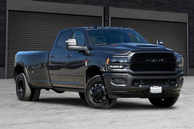 2024 RAM 3500 Limited Crew Cab 4x4 8 Box