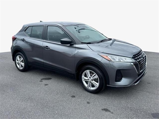 2023 Nissan Kicks S Xtronic CVT