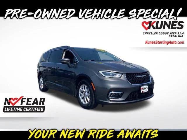 2022 Chrysler Pacifica Touring L
