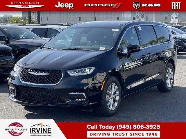 2025 Chrysler Pacifica PACIFICA SELECT AWD