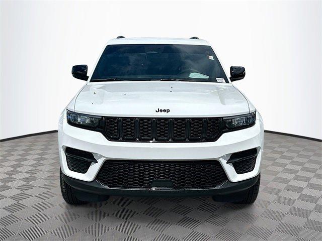 2024 Jeep Grand Cherokee Altitude 4x2