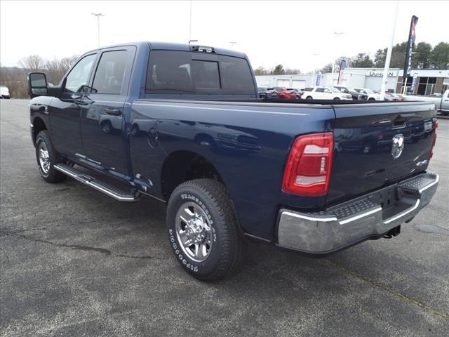 2024 RAM 3500 Tradesman Crew Cab 4x4 64 Box