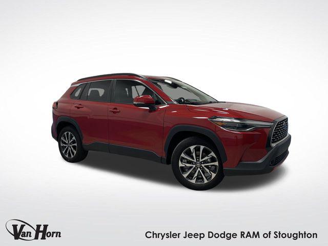 2022 Toyota Corolla Cross XLE