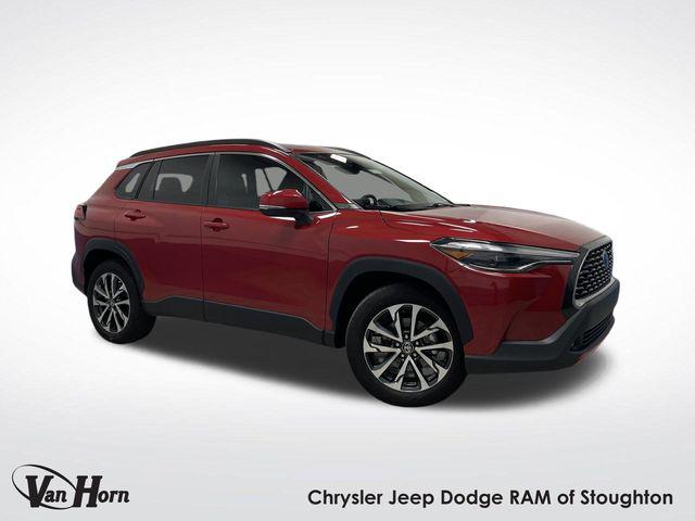 2022 Toyota Corolla Cross XLE