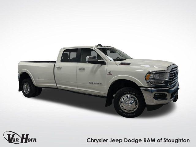 2022 RAM 3500 Limited Longhorn Crew Cab 4x4 8 Box