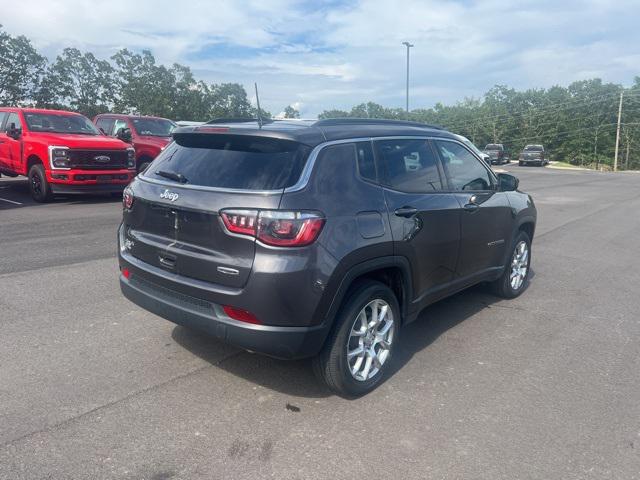 2023 Jeep Compass Latitude Lux FWD