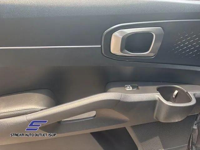 2022 Kia Sorento LX