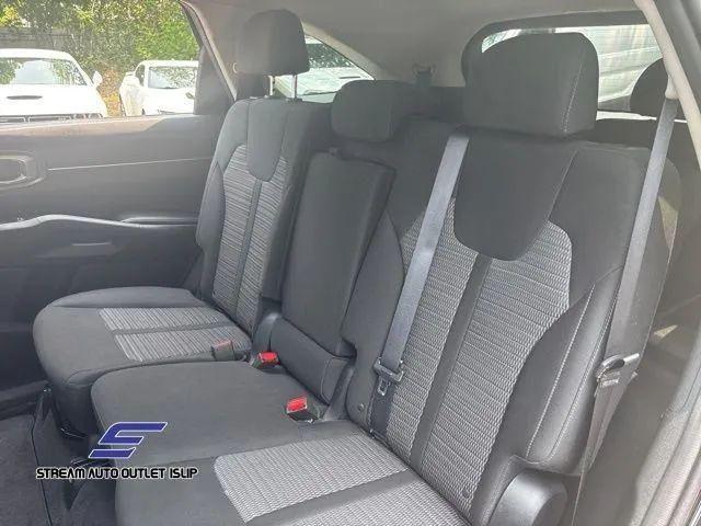 2022 Kia Sorento LX