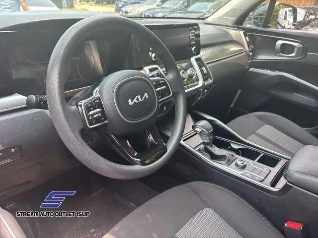 2022 Kia Sorento LX