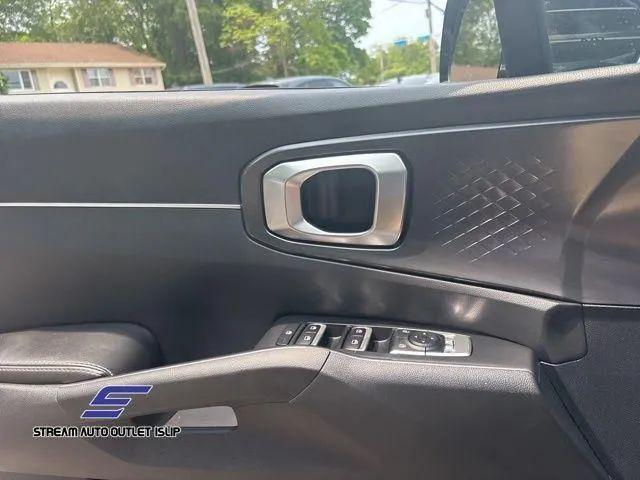 2022 Kia Sorento LX