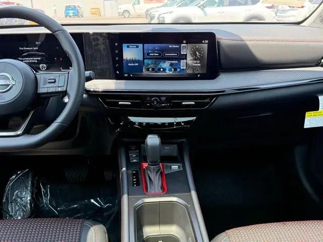 2025 Nissan Kicks SR Intelligent AWD