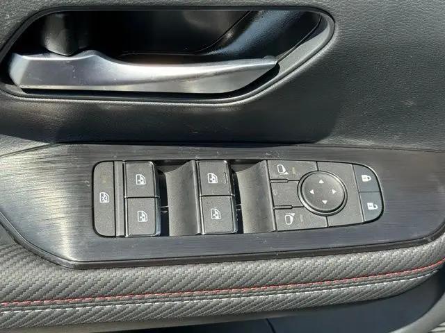 2025 Nissan Kicks SR Intelligent AWD