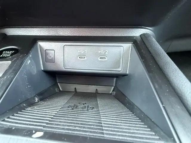 2025 Nissan Kicks SR Intelligent AWD
