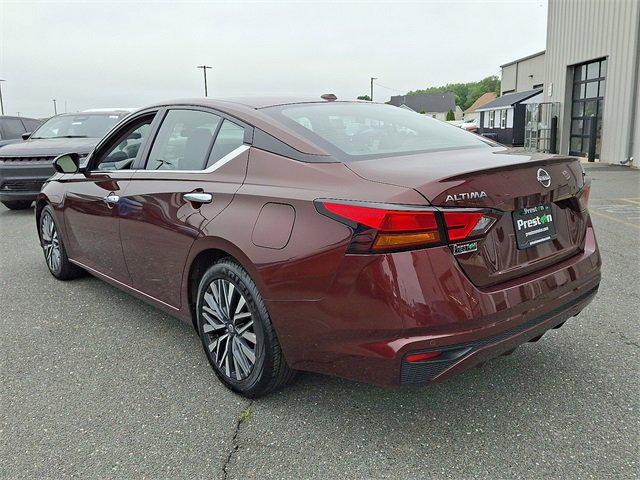 2024 Nissan Altima SV FWD