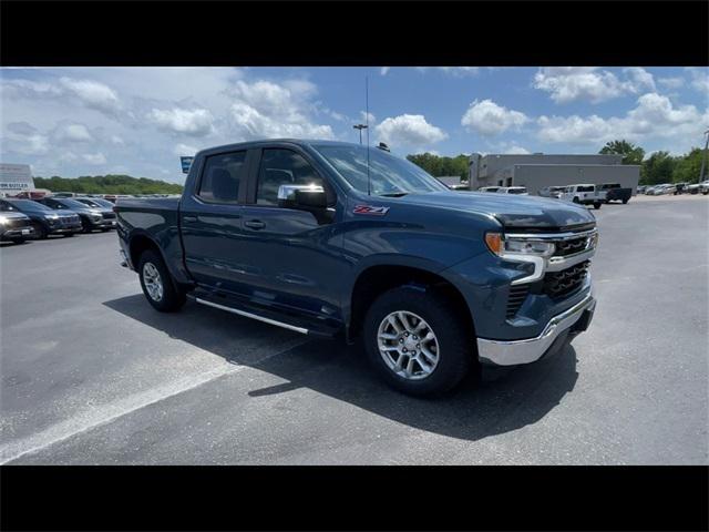2024 Chevrolet Silverado 1500 4WD Crew Cab Short Bed LT