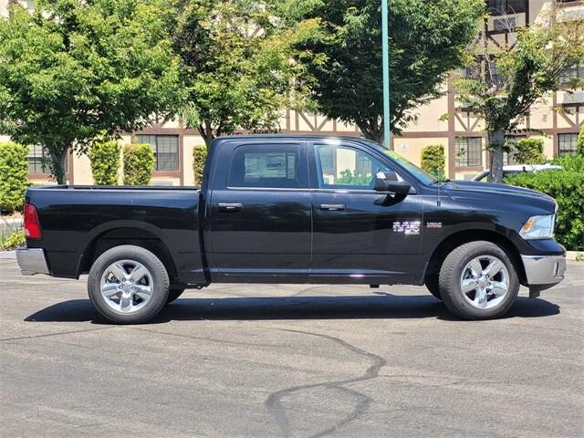 2023 RAM Ram 1500 Classic RAM 1500 CLASSIC TRADESMAN CREW CAB 4X4 57 BOX