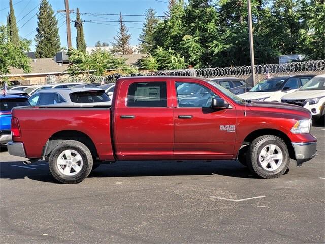 2023 RAM Ram 1500 Classic RAM 1500 CLASSIC TRADESMAN CREW CAB 4X4 57 BOX