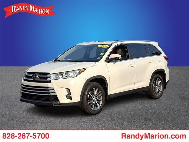 2019 Toyota Highlander SE