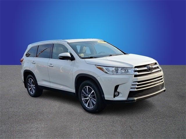 2019 Toyota Highlander SE
