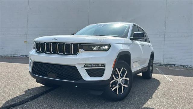 2025 Jeep Grand Cherokee GRAND CHEROKEE LIMITED 4X4