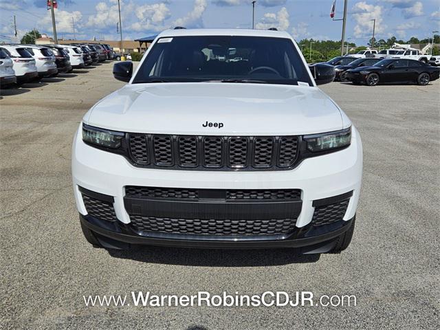2025 Jeep Grand Cherokee GRAND CHEROKEE L ALTITUDE X 4X4