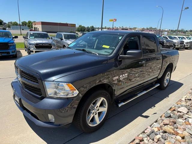 2018 RAM 1500 Express Crew Cab 4x4 57 Box