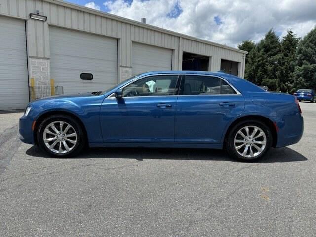 2020 Chrysler 300 Touring L AWD