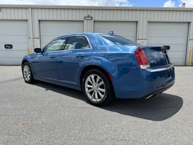 2020 Chrysler 300 Touring L AWD