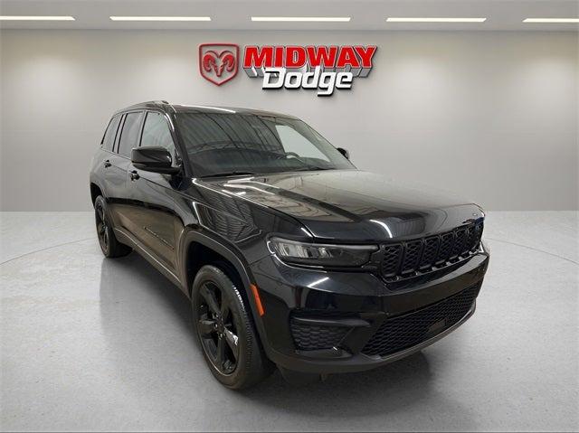 2022 Jeep Grand Cherokee Altitude 4x4