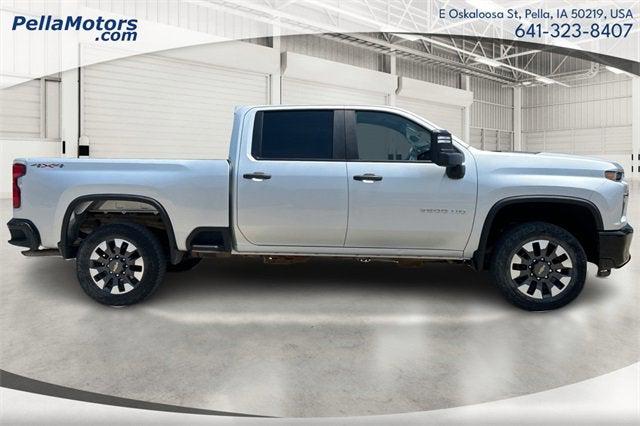 2021 Chevrolet Silverado 2500HD 4WD Crew Cab Standard Bed Custom