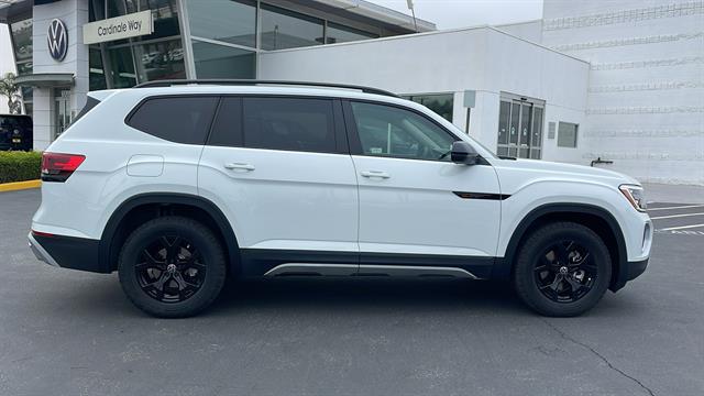 2025 Volkswagen Atlas 2.0T Peak Edition