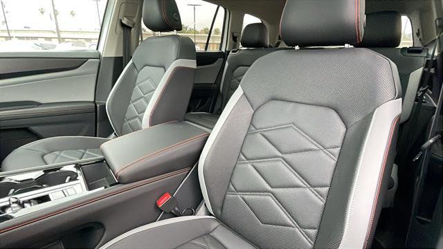 2025 Volkswagen Atlas 2.0T Peak Edition
