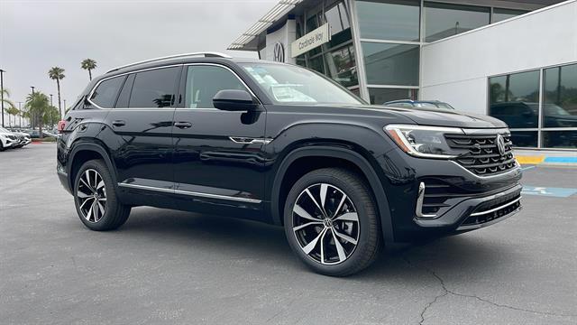 2025 Volkswagen Atlas 2.0T SEL Premium R-Line for sale in Corona, CA
