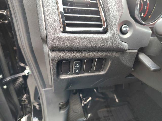 2025 Mitsubishi Outlander Sport 2.0 LE