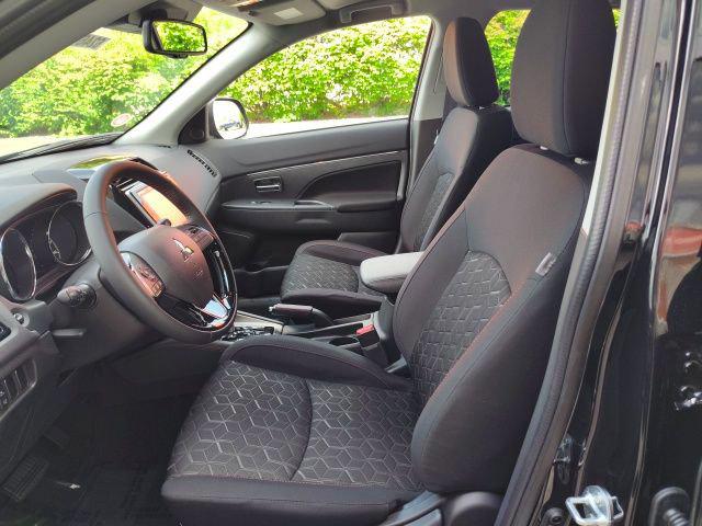 2025 Mitsubishi Outlander Sport 2.0 LE