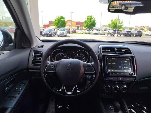 2025 Mitsubishi Outlander Sport 2.0 LE