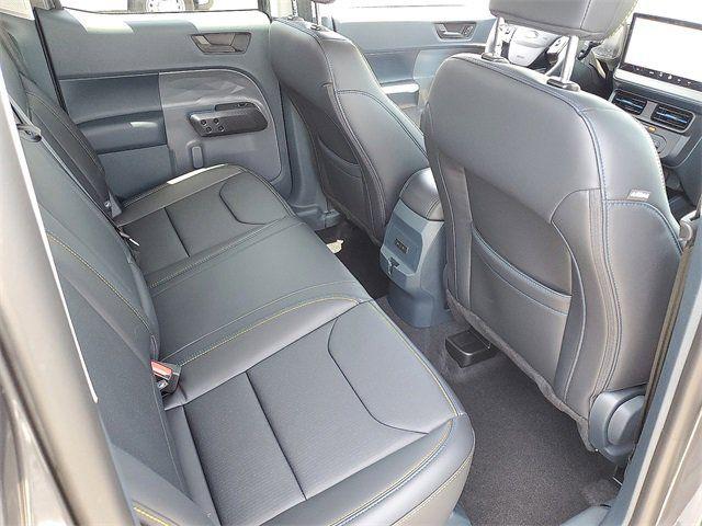 2025 Ford Maverick Lobo Standard
