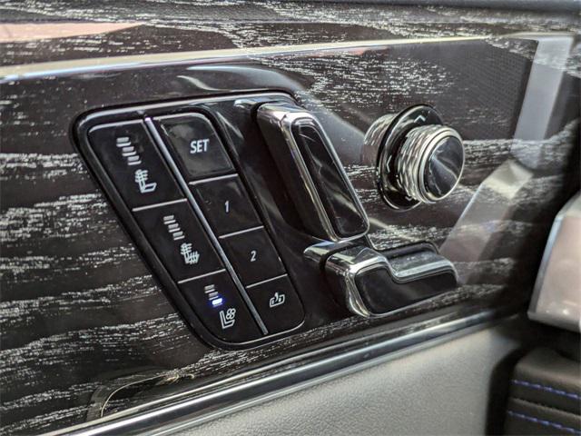 2025 Cadillac Escalade Luxury 1 AWD
