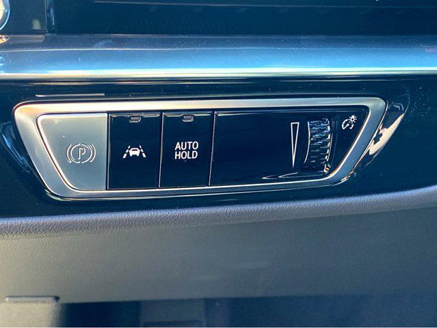 2024 Cadillac iQ Luxury w/1SD