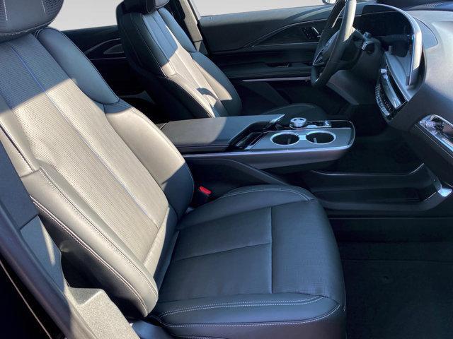 2024 Cadillac iQ Luxury w/1SD