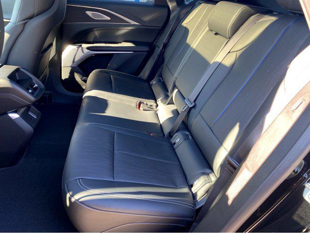 2024 Cadillac iQ Luxury w/1SD